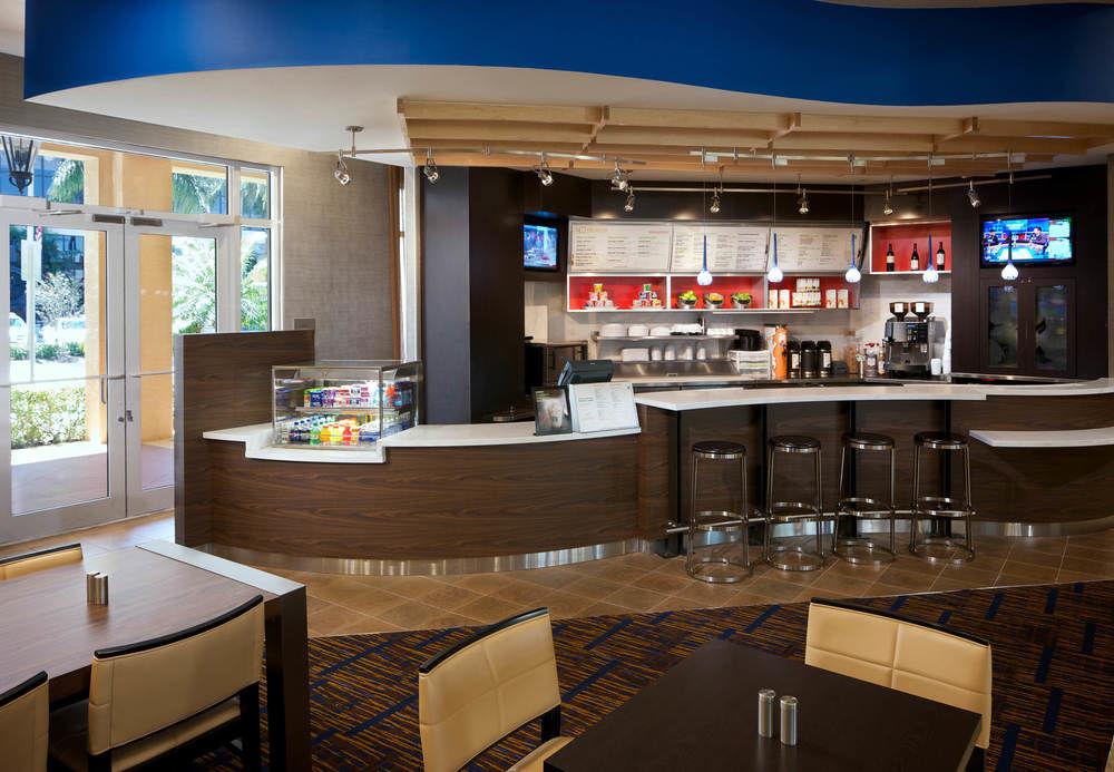 Courtyard Miami Dadeland Hotel Glenvar Heights Exterior photo