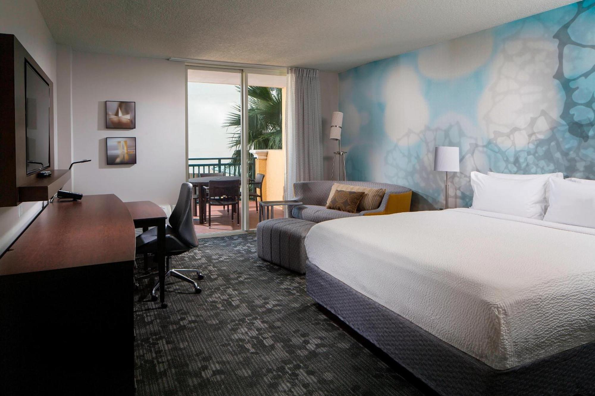 Courtyard Miami Dadeland Hotel Glenvar Heights Exterior photo