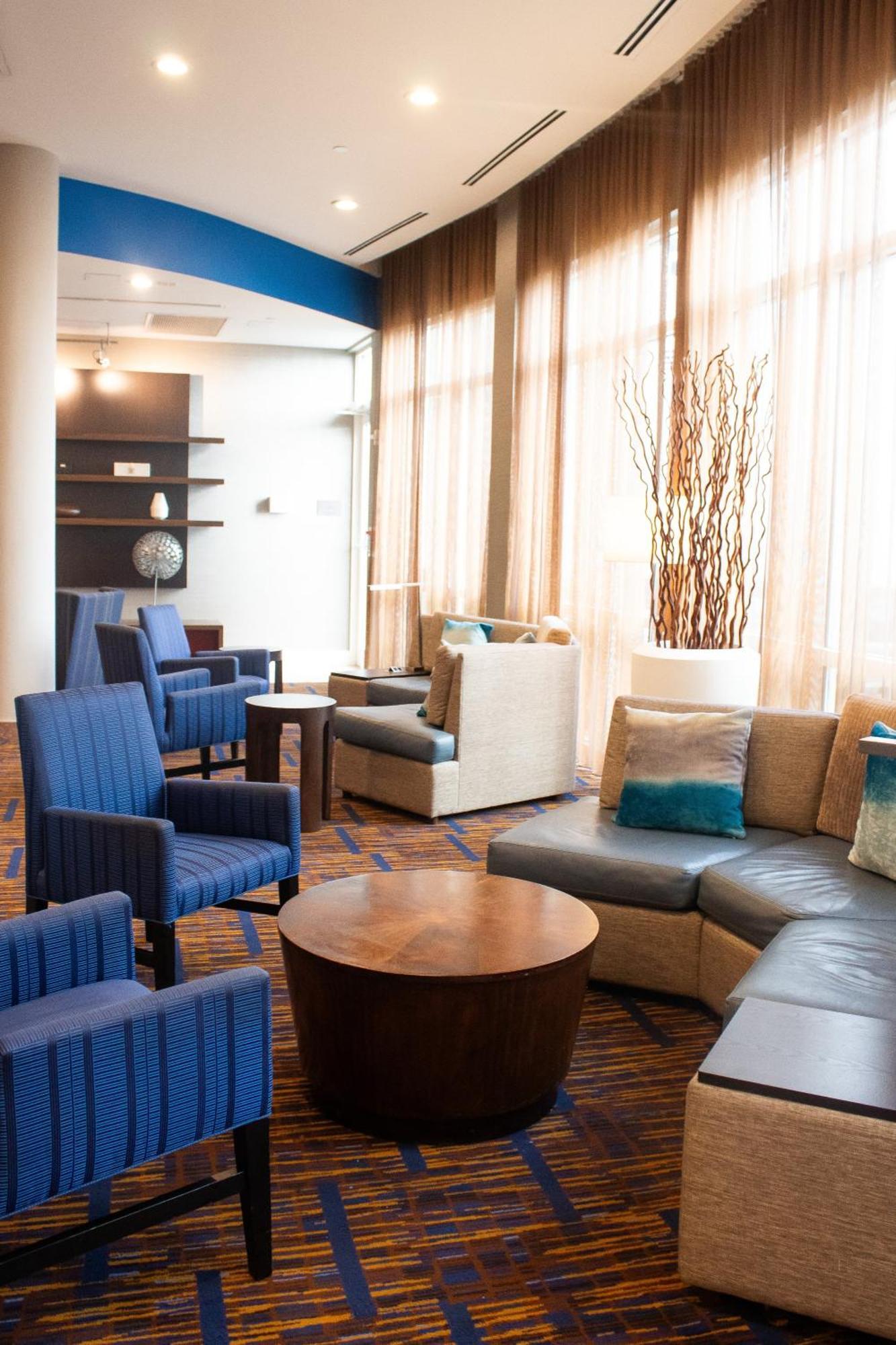 Courtyard Miami Dadeland Hotel Glenvar Heights Exterior photo