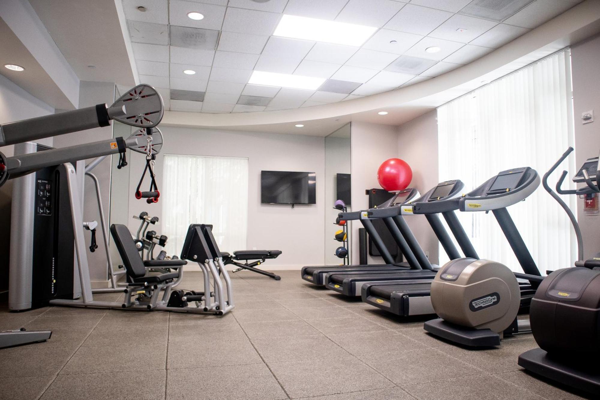Courtyard Miami Dadeland Hotel Glenvar Heights Exterior photo
