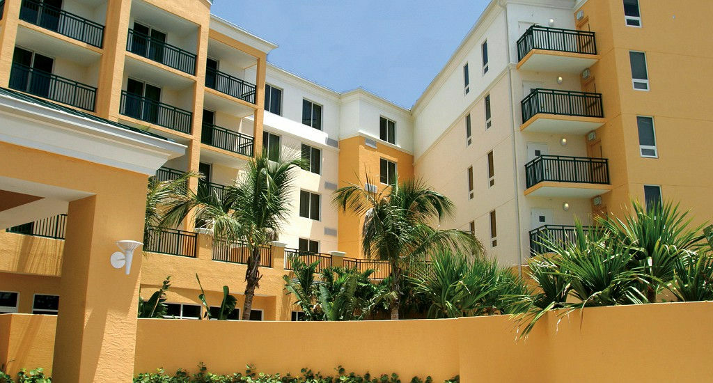Courtyard Miami Dadeland Hotel Glenvar Heights Exterior photo